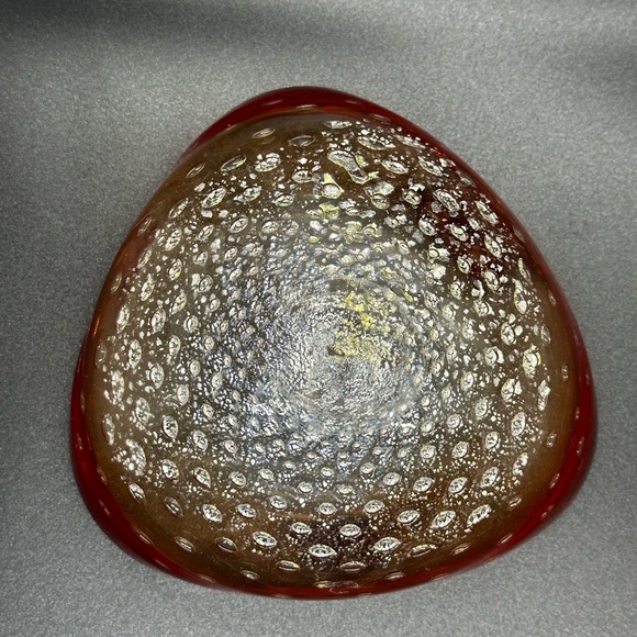 Vintage Murano Red to Clear Controlled Bubble Candy Dish with Gold Inclusions - Picture 4 of 6